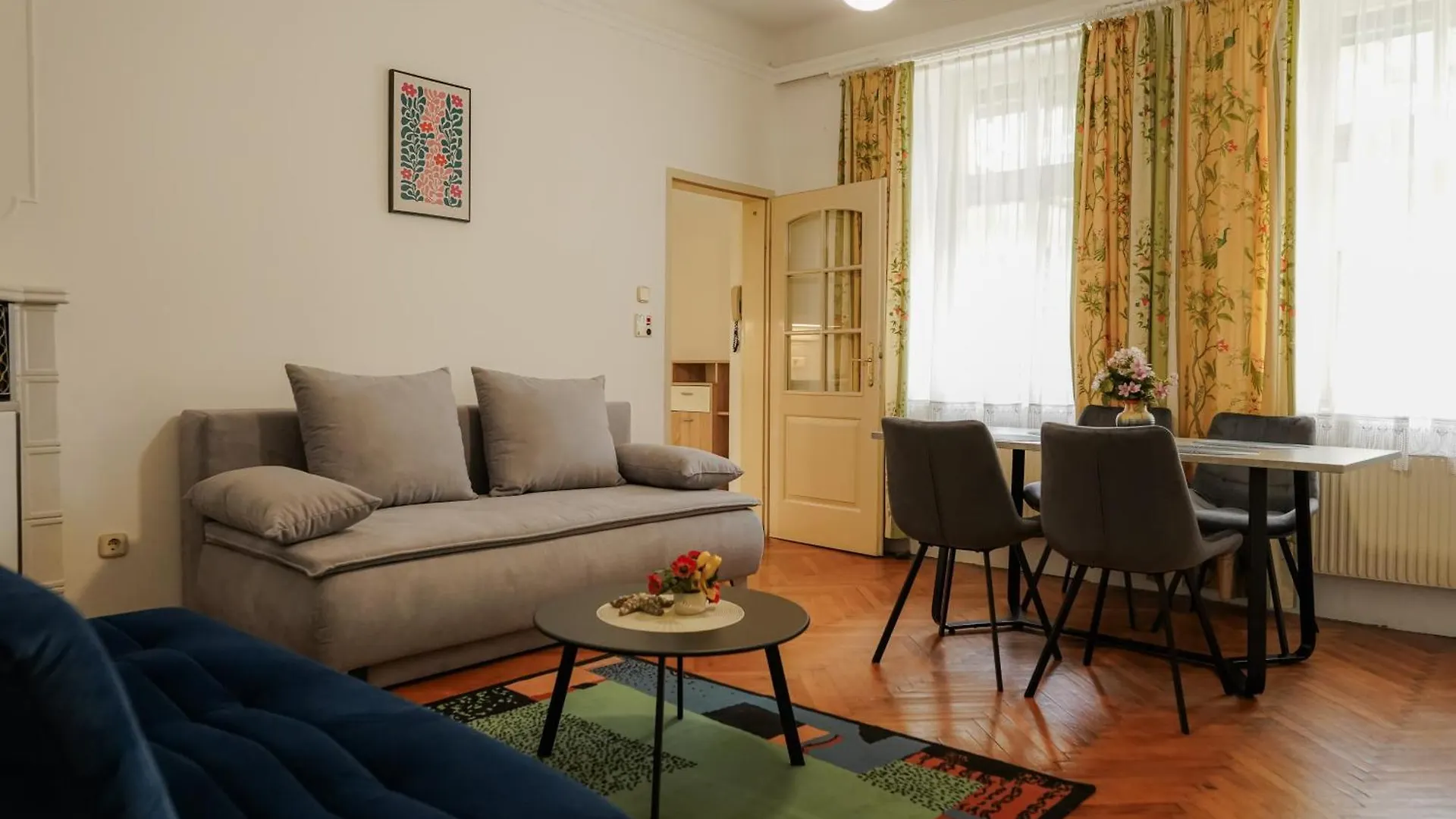 Heritage Apartments In Historical Musician Residence Of Josef Klein